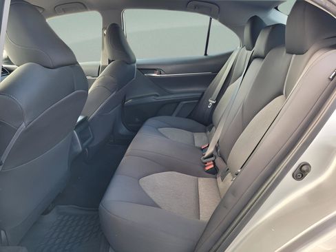 Used 2021 Toyota Camry LE image 12