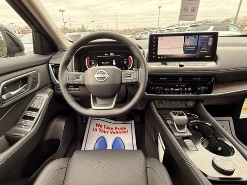 New 2026 Nissan Rogue Platinum w/ Platinum Premium Package image 23