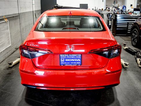 Used 2023 Honda Civic LX image 17