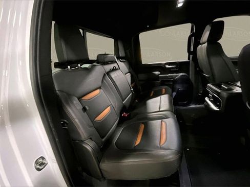 Used 2023 GMC Sierra 2500 AT4 w/ AT4 Preferred Package image 17