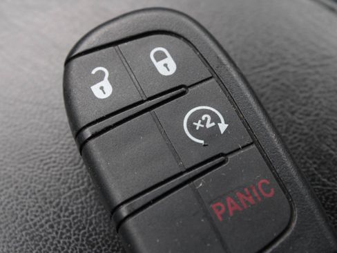 Used 2023 Jeep Compass Limited AWD/4WD image 16