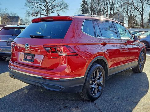 Used 2022 Volkswagen Tiguan SE w/ Panoramic Sunroof Package image 25
