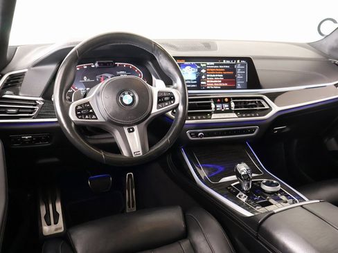 Used 2022 BMW X7 xDrive40i w/ M Sport Package image 2