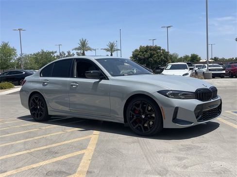 New 2025 BMW 330i Sedan w/ M Sport Package image 4