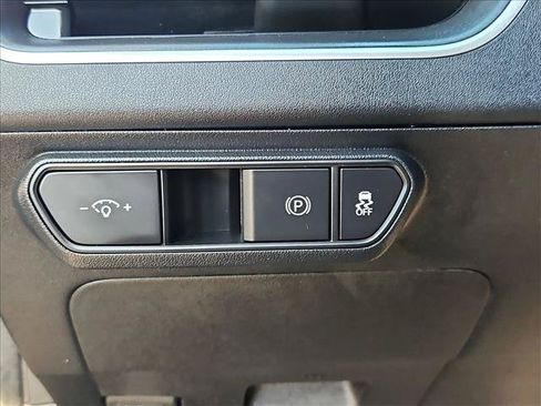 Used 2025 Kia K4 FWD image 16