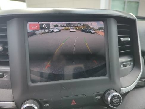 Used 2022 RAM 1500 Big Horn AWD/4WD image 12