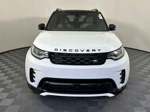 Used 2025 Land Rover Discovery Dynamic SE AWD/4WD image 5