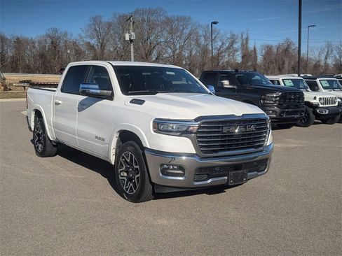 Used 2025 RAM 1500 Laramie image 7