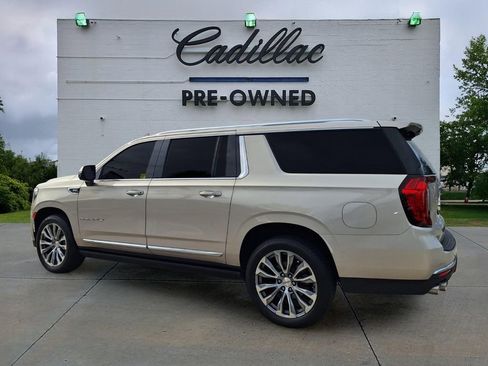 Used 2021 GMC Yukon XL Denali w/ Denali Premium Package RWD image 5