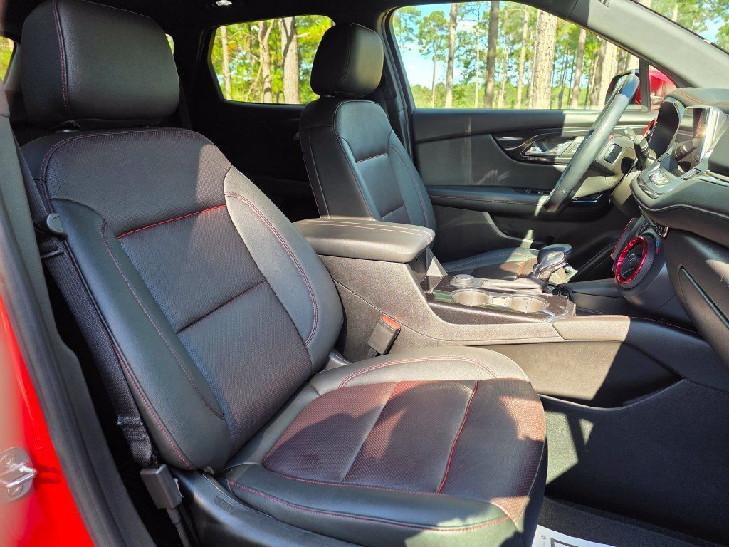 Used 2021 Chevrolet Blazer RS w/ Enhanced Convenience Package FWD image 26