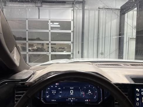 Used 2025 GMC Sierra 1500 SLT w/ SLT Premium Plus Package AWD/4WD image 8
