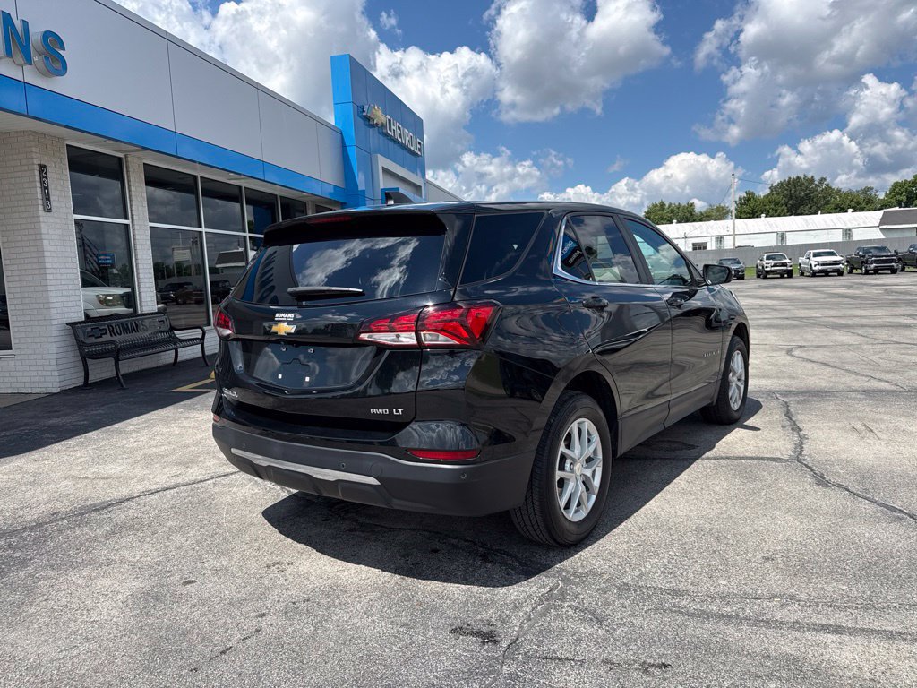 Used 2024 Chevrolet Equinox LT AWD/4WD image 4