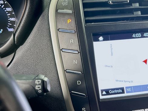 Used 2017 Lincoln MKC Select w/ Select Plus Package image 18