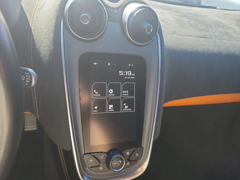 Used 2017 McLaren 570S image 12