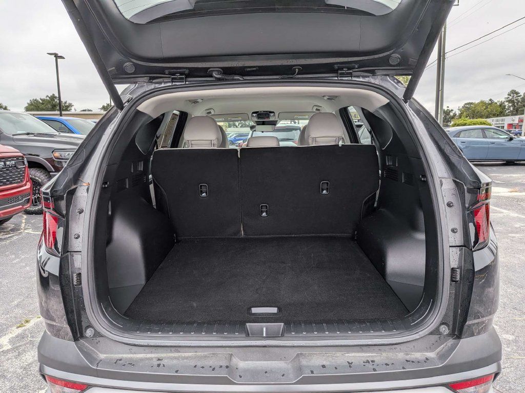 Used 2025 Hyundai Tucson SEL AWD/4WD image 12
