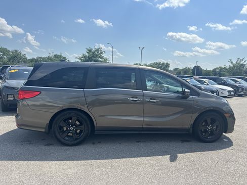 Used 2020 Honda Odyssey EX-L image 3