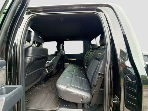 Used 2025 Ford F450 Platinum w/ FX4 Off-Road Package AWD/4WD image 28