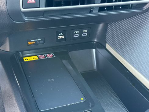 Used 2025 Toyota Camry SE w/ Multimedia Upgrade Package FWD image 23