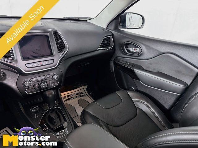 Used 2023 Jeep Cherokee Altitude Lux w/ Elite Group AWD/4WD image 23