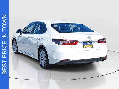 Used 2023 Toyota Camry LE image 7