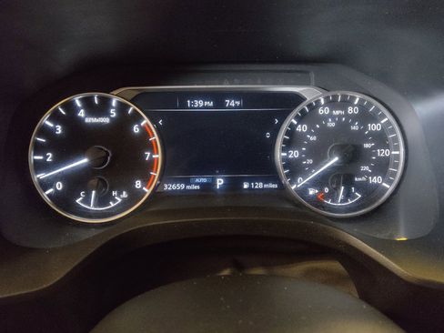 Used 2023 Nissan Rogue SV w/ SV Premium B Package image 23