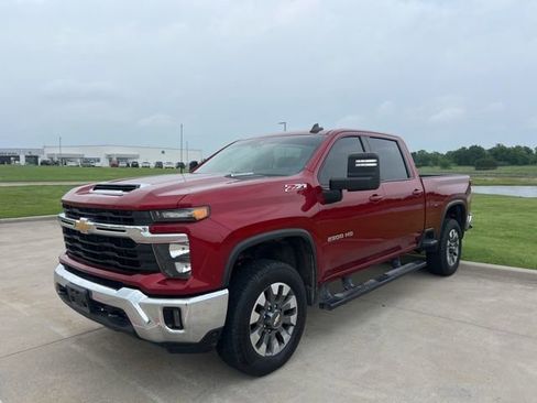 Used 2024 Chevrolet Silverado 2500 LT AWD/4WD image 1