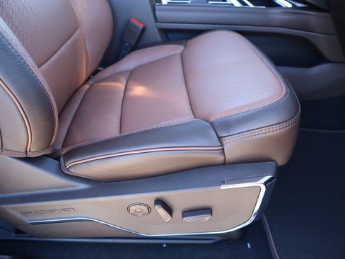 New 2026 Ford F350 King Ranch w/ Chrome Package image 15