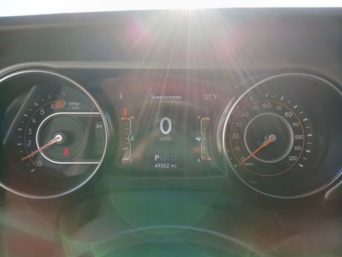Used 2021 Jeep Wrangler Sport S image 23