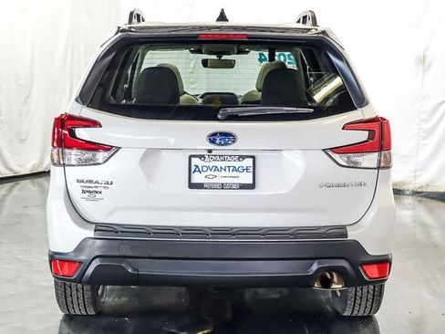Used 2024 Subaru Forester Premium AWD/4WD image 8