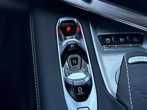 Used 2024 Chevrolet Corvette Z06 RWD image 21