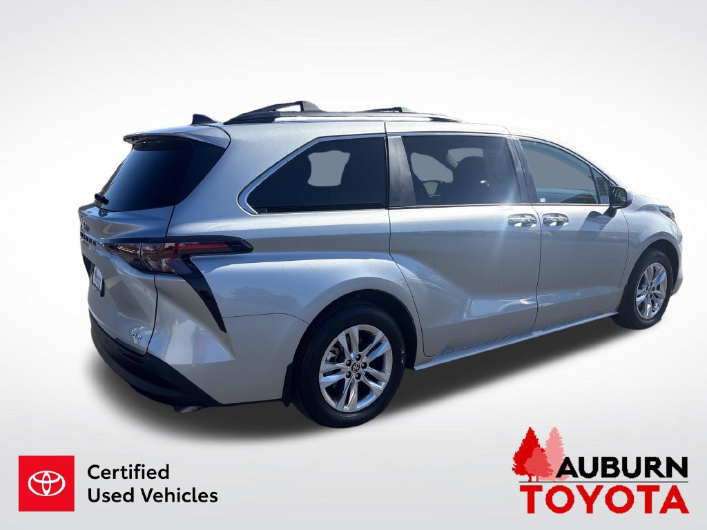 Certified 2025 Toyota Sienna XLE w/ XLE Plus Package FWD image 6