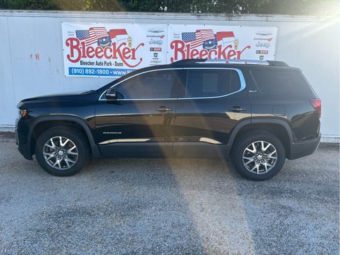Used 2023 GMC Acadia SLT FWD image 7