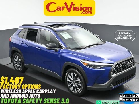 Used 2025 Toyota Corolla Cross XLE w/ Convenience Package FWD image 1