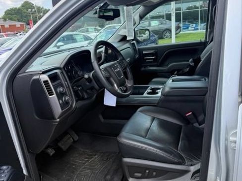 Used 2014 GMC Sierra 1500 SLT w/ All-Terrain Package AWD/4WD image 7