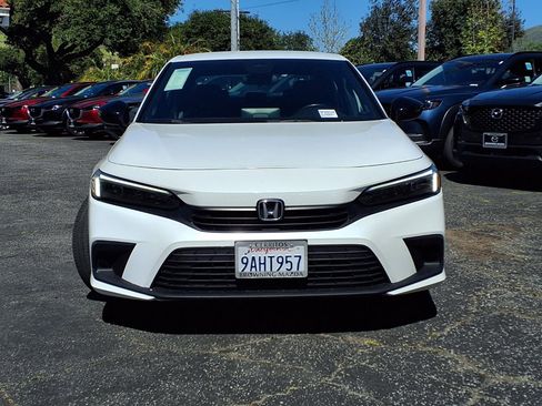 Used 2022 Honda Civic Sport image 2