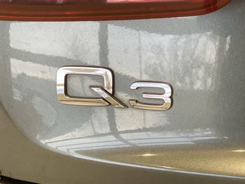 Used 2018 Audi Q3 2.0T Premium Plus w/ Premium Plus Package image 11