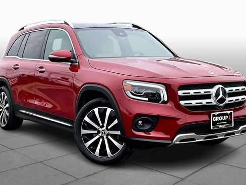 Used 2022 Mercedes-Benz GLB 250 image 4