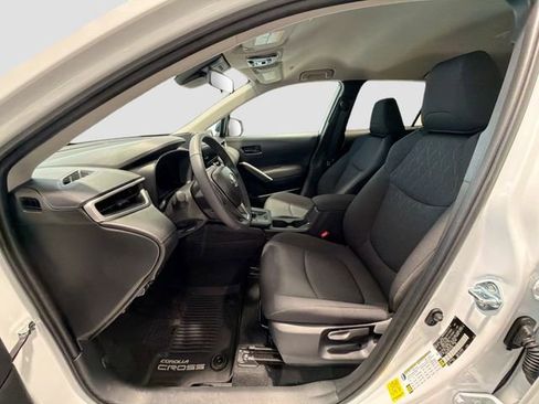 Certified 2026 Toyota Corolla Cross LE image 17