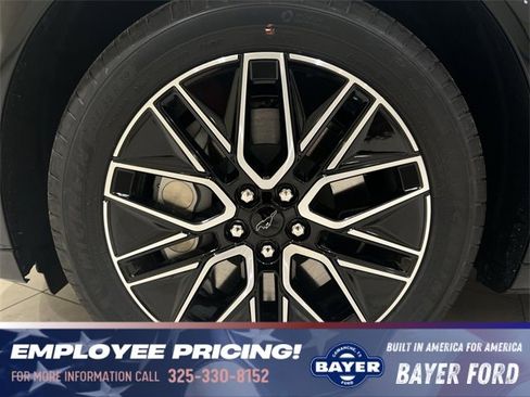 Used 2024 Ford Mustang Mach-E Premium image 30