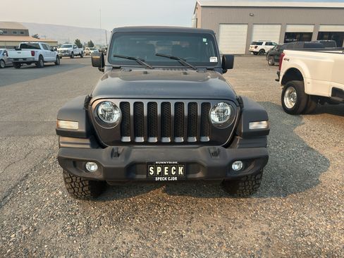 Used 2021 Jeep Wrangler Sport AWD/4WD image 7