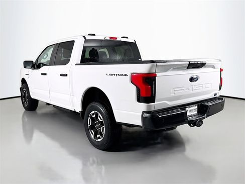 Used 2022 Ford F150 Lightning Pro image 8