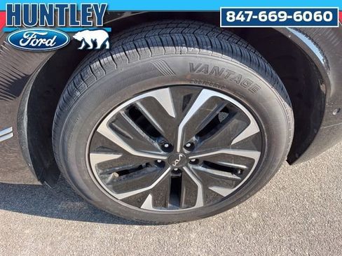 Used 2022 Kia EV6 Wind w/ Wind Technology Package image 8