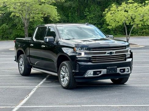 Used 2021 Chevrolet Silverado 1500 High Country w/ Technology Package image 11