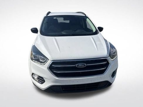 Used 2017 Ford Escape SE w/ Equipment Group 201A AWD/4WD image 8