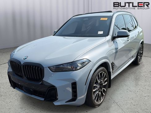 Used 2024 BMW X5 xDrive40i w/ M Sport Package AWD/4WD image 2
