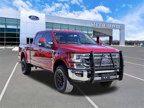 Used 2022 Ford F250 Lariat w/ Tremor Off-Road Package image 4