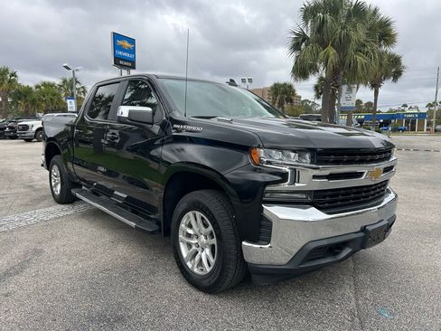 Used 2021 Chevrolet Silverado 1500 LT image 2