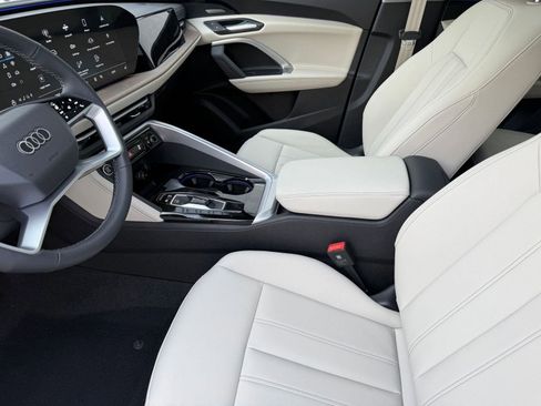 New 2025 Audi Q5 Premium Plus image 24