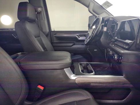 Used 2024 Chevrolet Silverado 2500 LTZ w/ LTZ Plus Package AWD/4WD image 16
