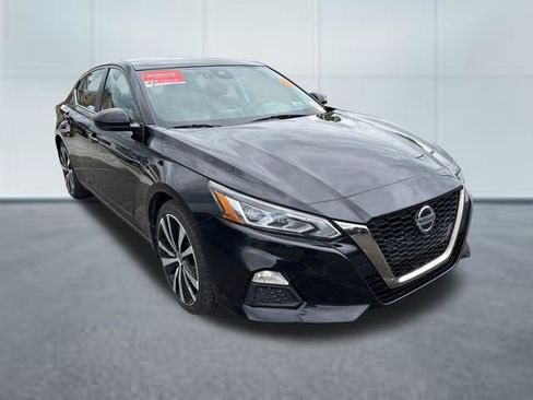 Used 2020 Nissan Altima 2.5 SR w/ Premium Package AWD/4WD image 5